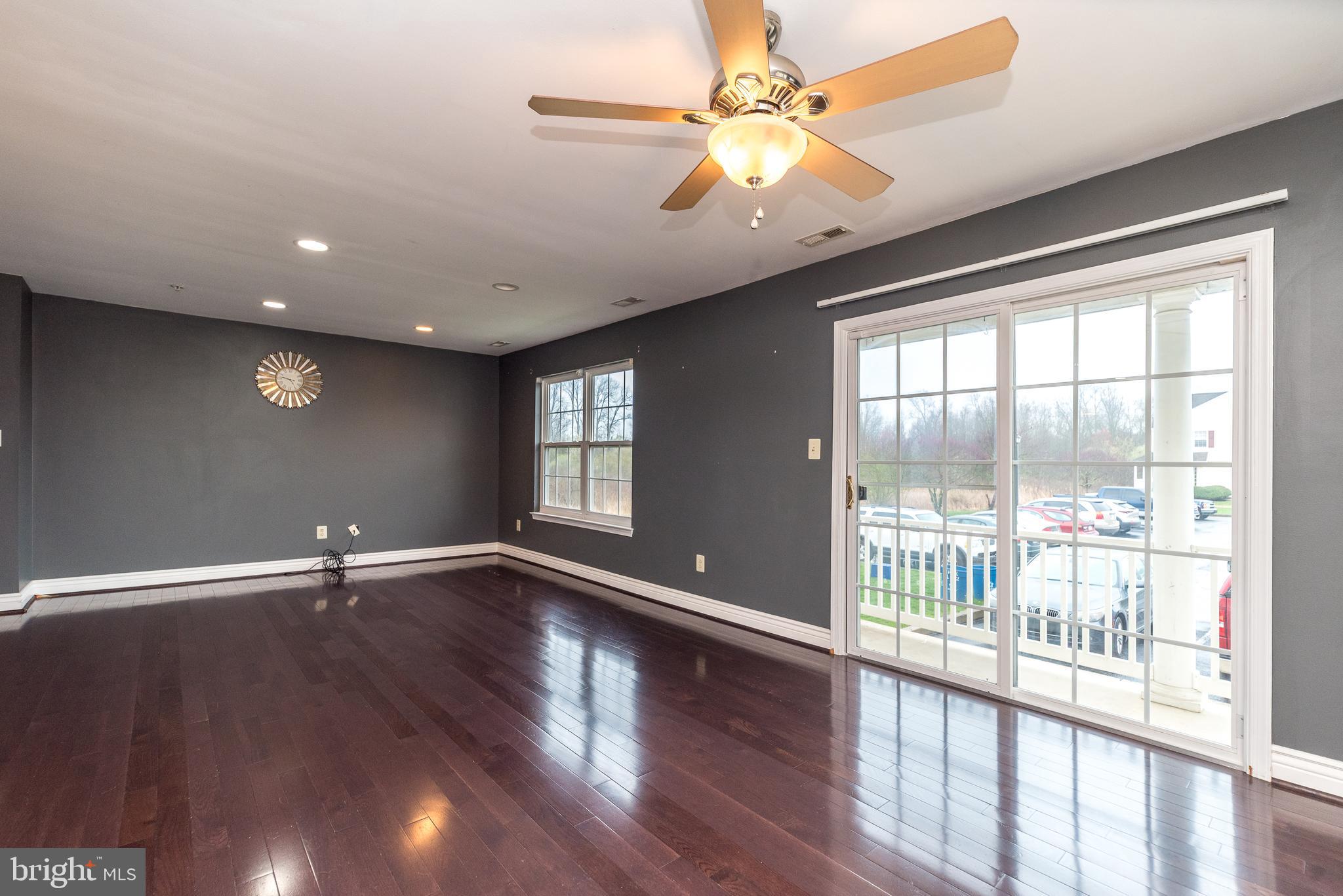 WALNUT BANK FARMS - Residential