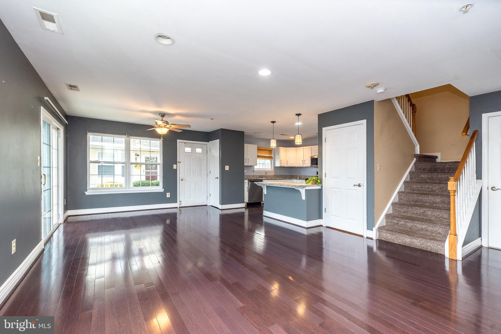 WALNUT BANK FARMS - Residential