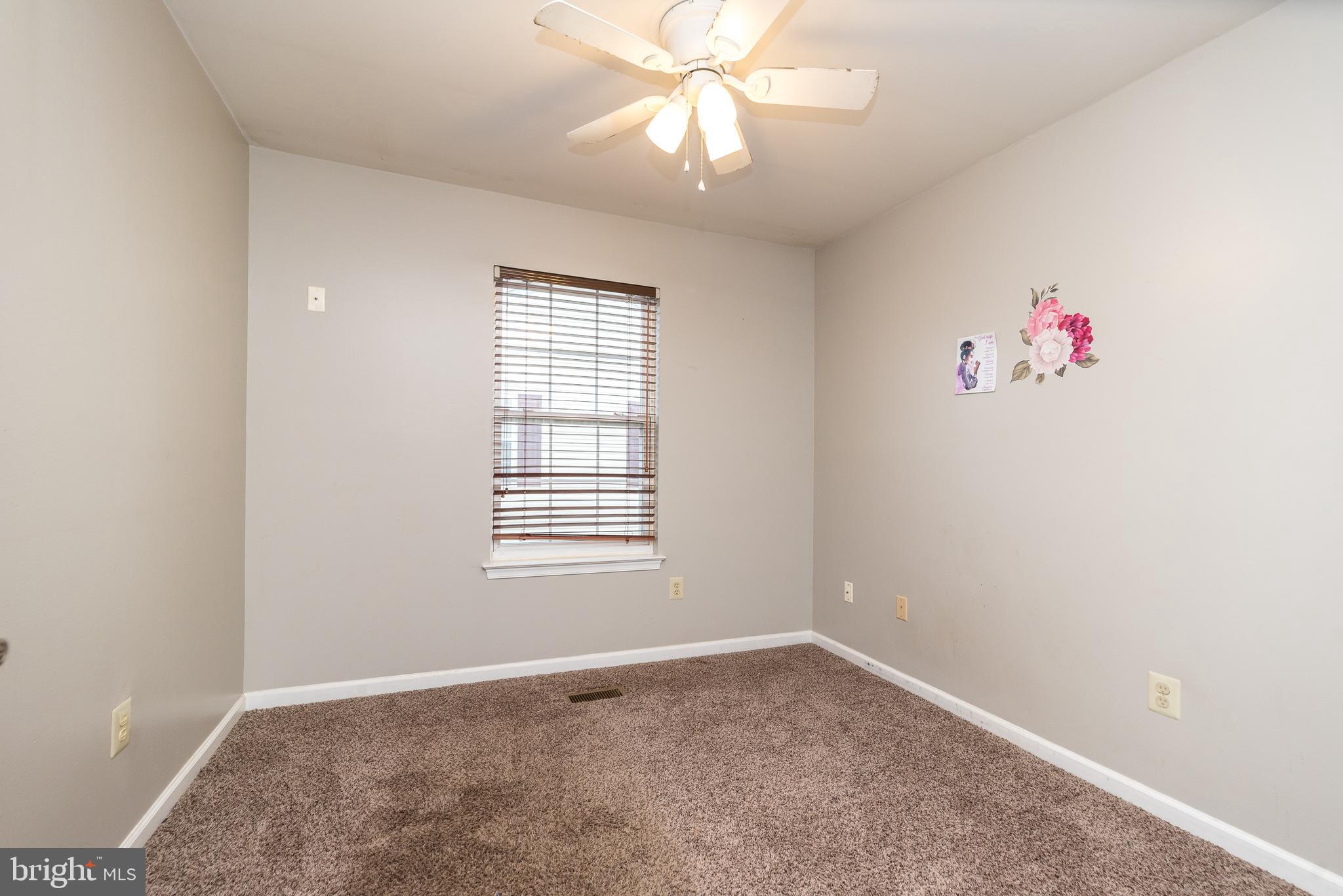 WALNUT BANK FARMS - Residential