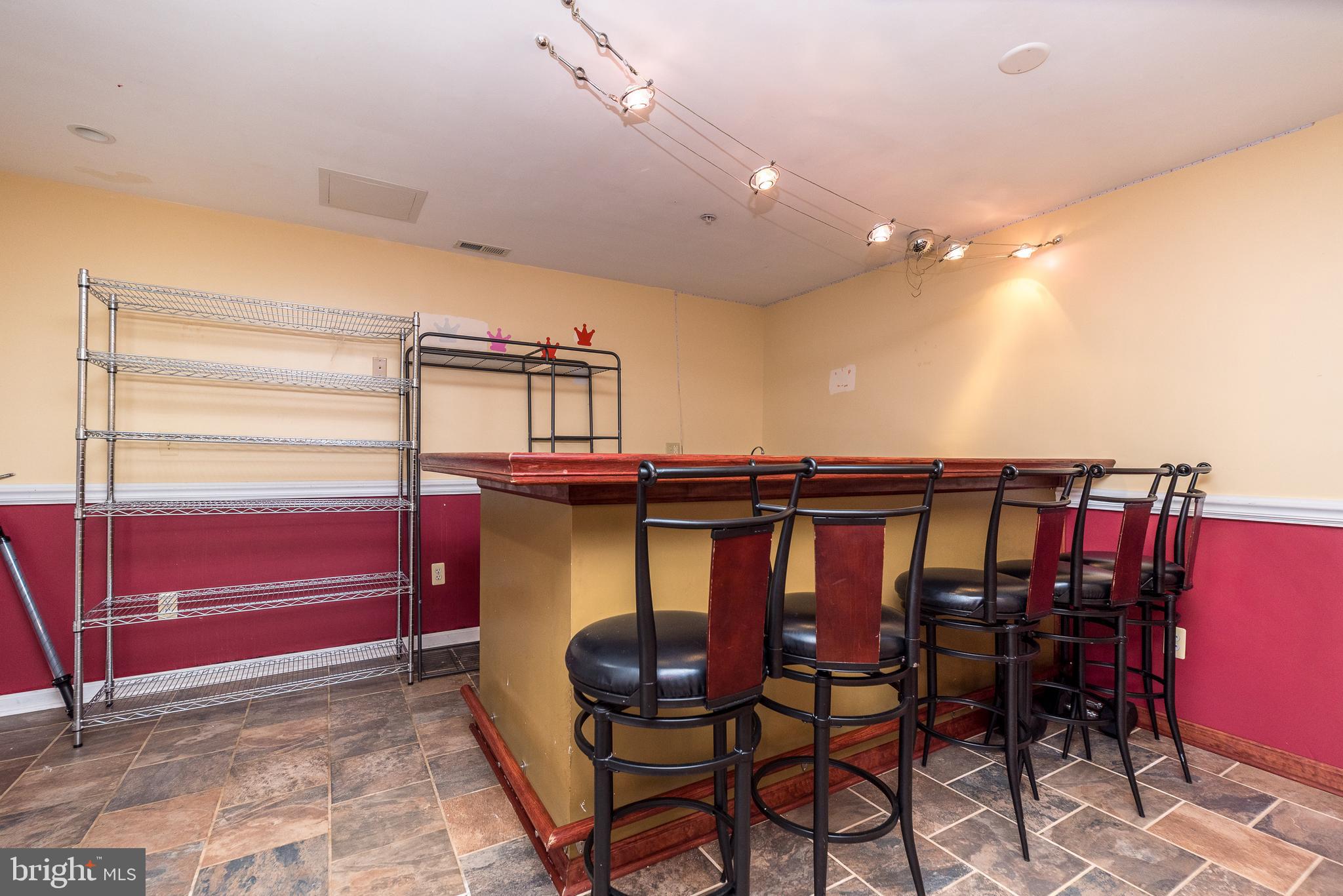 WALNUT BANK FARMS - Residential