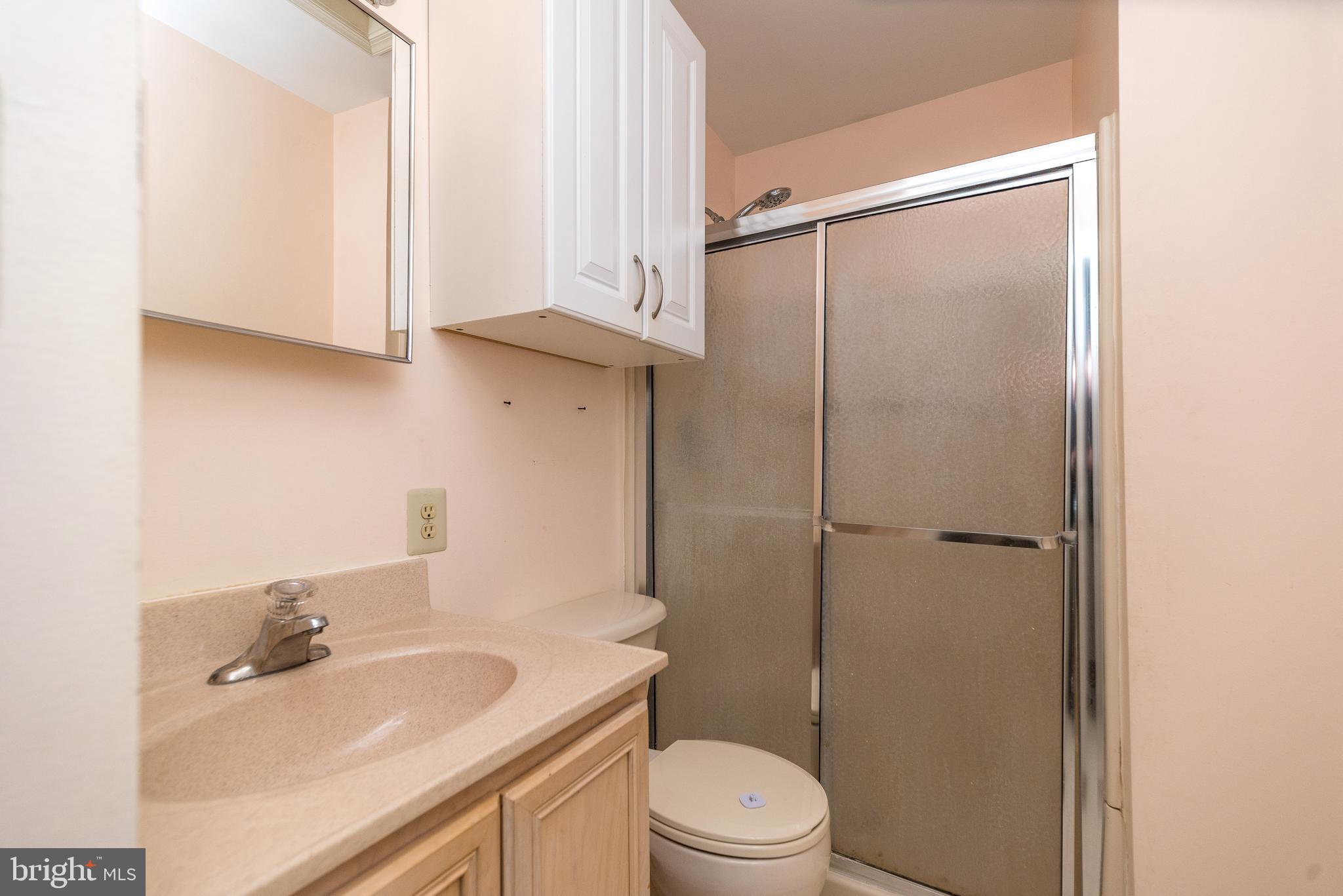 WALNUT BANK FARMS - Residential