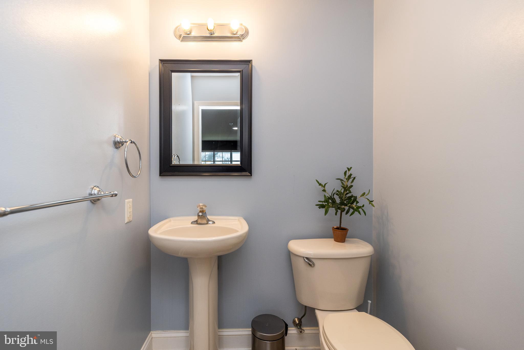 WALNUT BANK FARMS - Residential