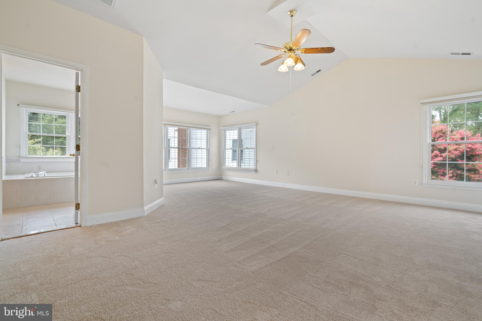 RED FOX ESTATES - Residential