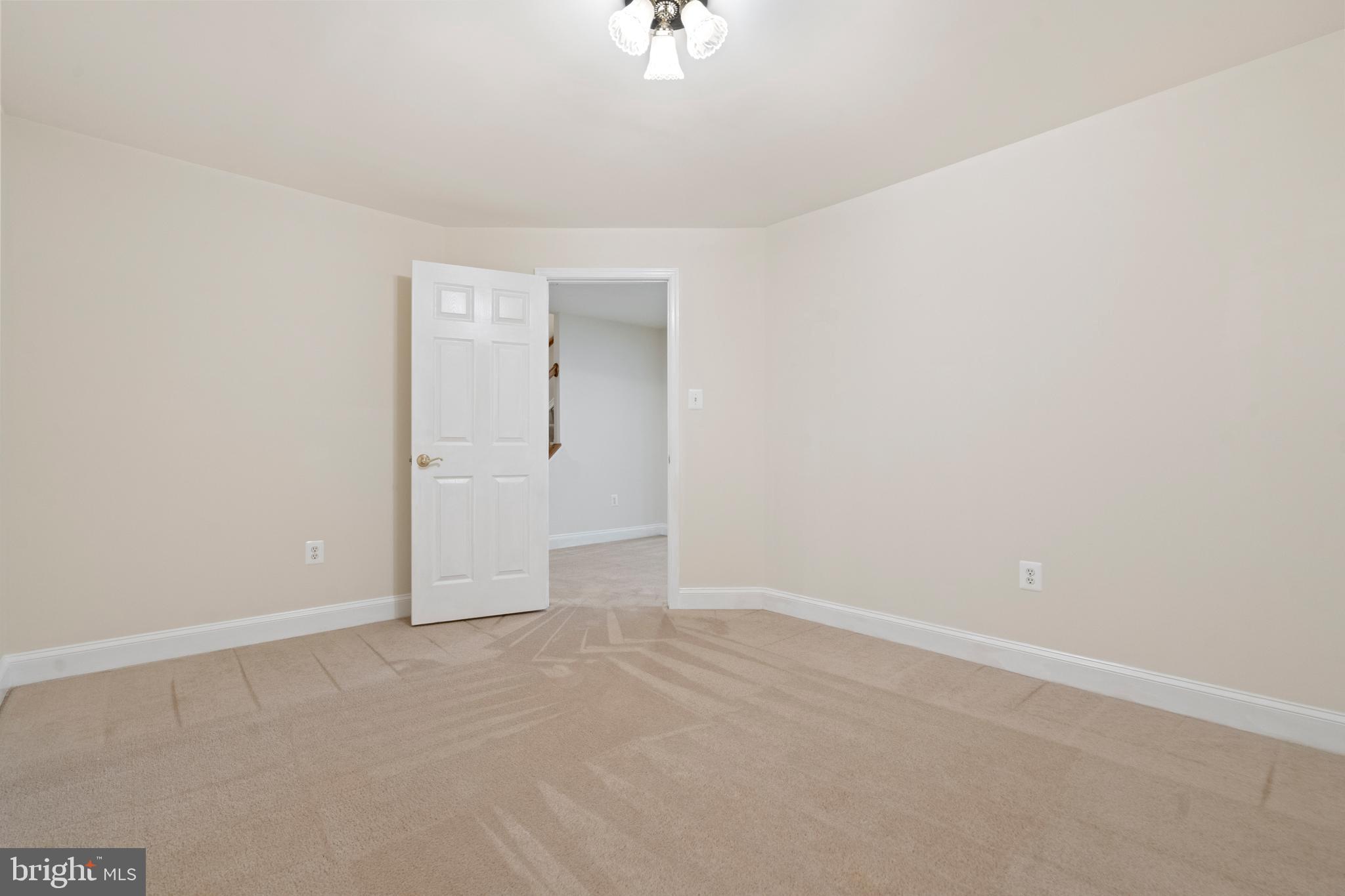 RED FOX ESTATES - Residential