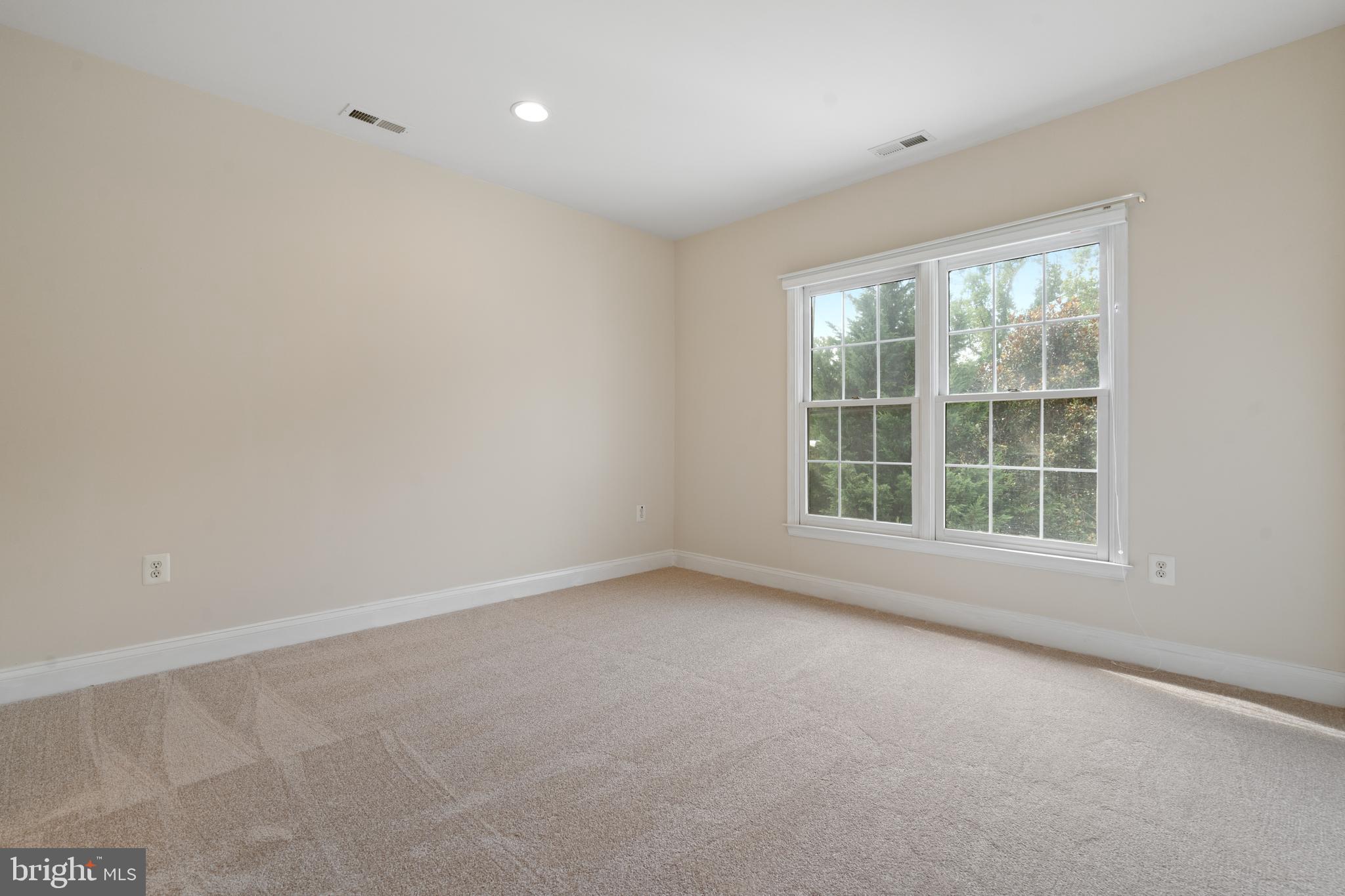 RED FOX ESTATES - Residential