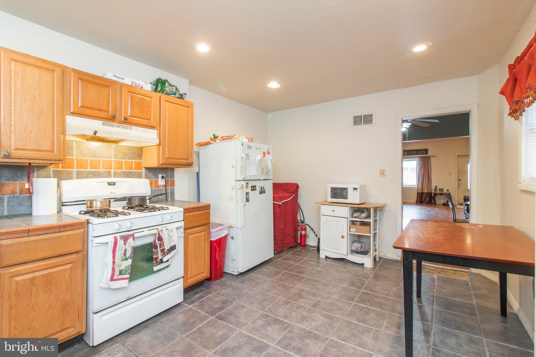 WALNUT HILL - Residential