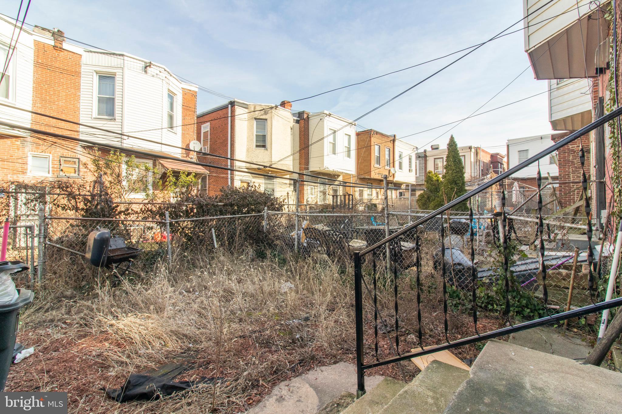 WALNUT HILL - Residential