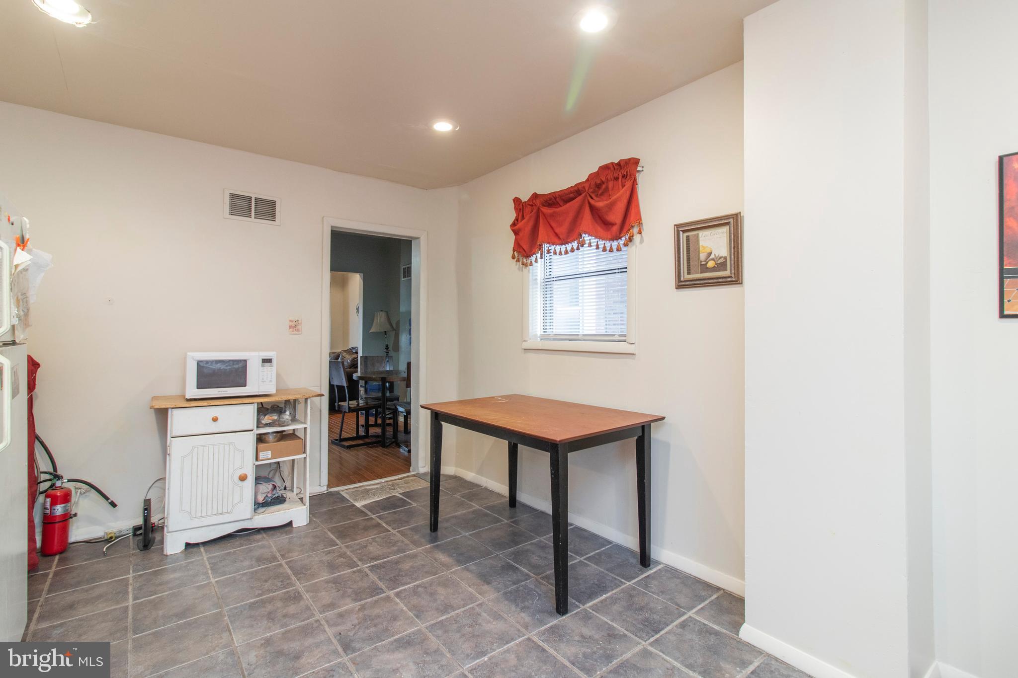 WALNUT HILL - Residential