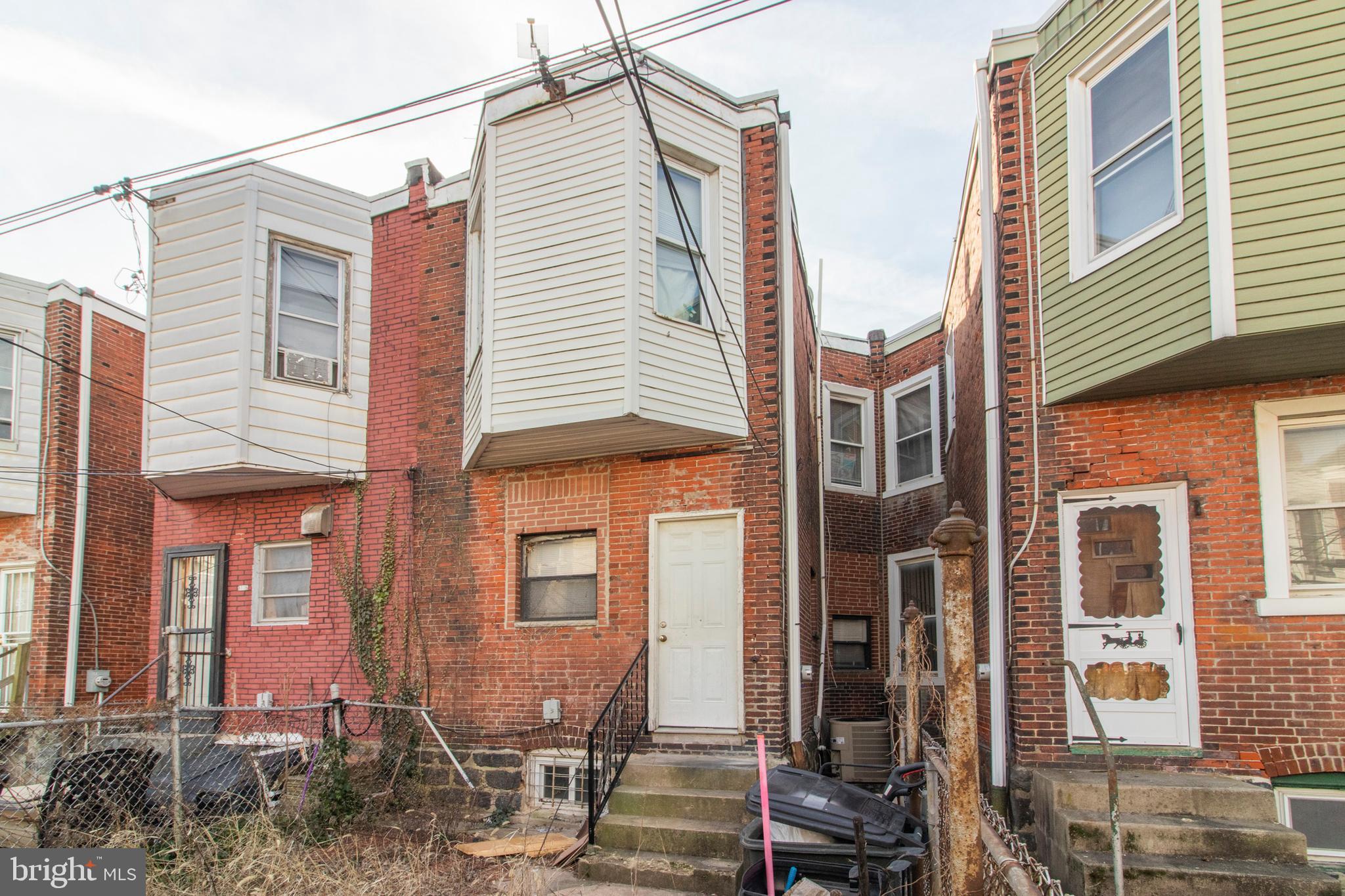 WALNUT HILL - Residential