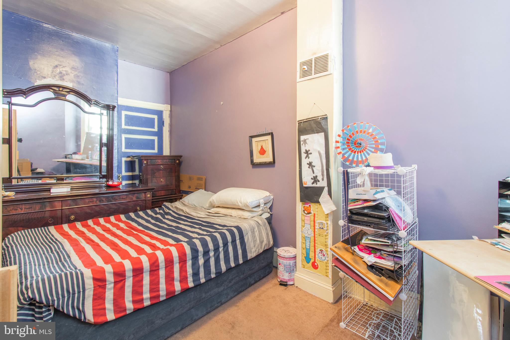 WALNUT HILL - Residential