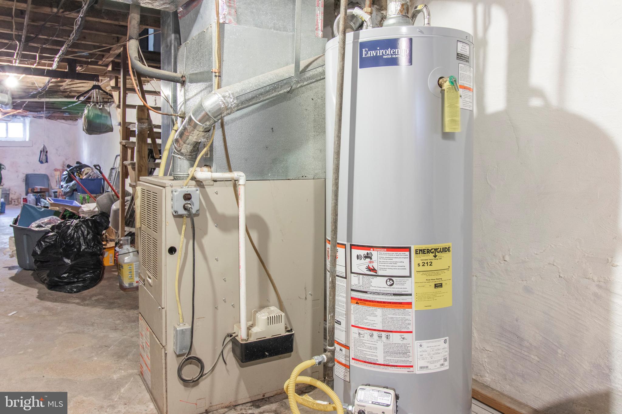 WALNUT HILL - Residential