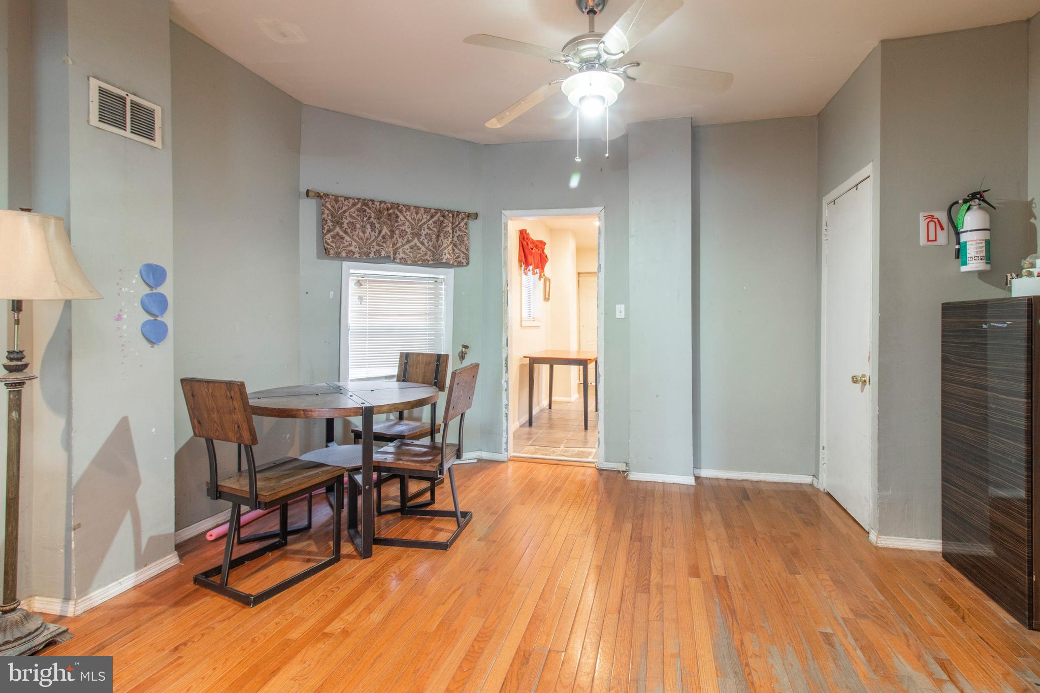 WALNUT HILL - Residential