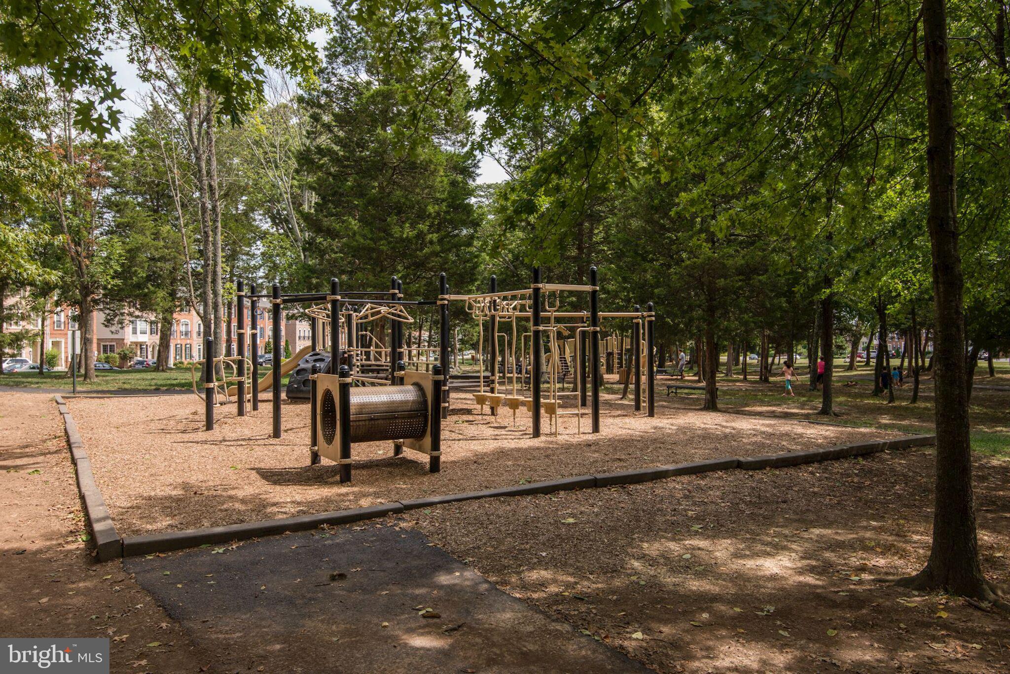 BRAMBLETON - Residential