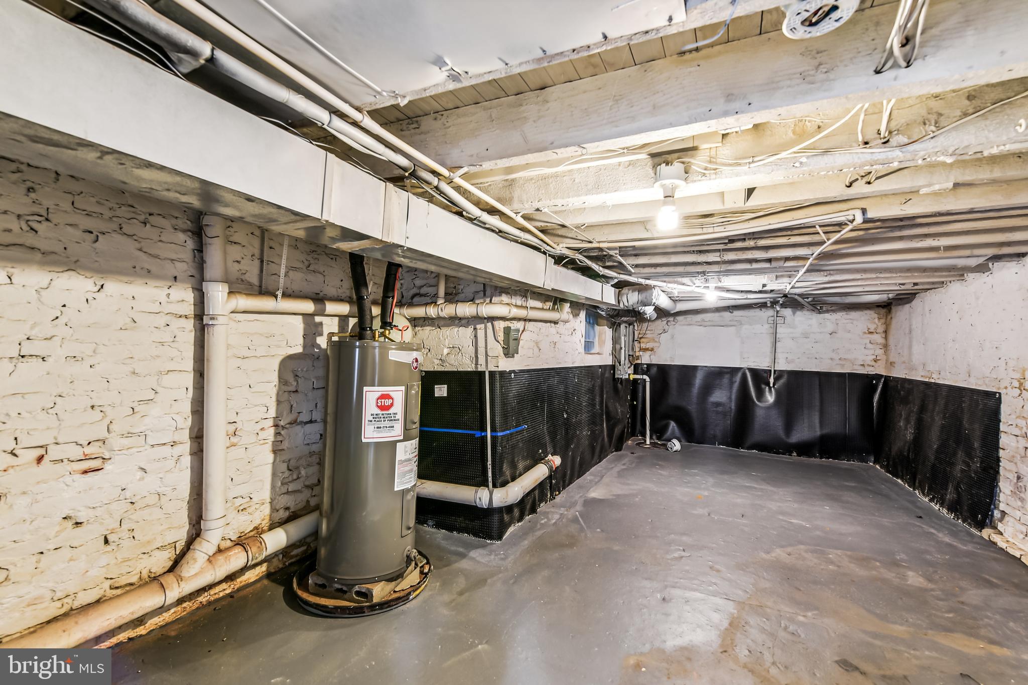 OLIVER - Residential Lease