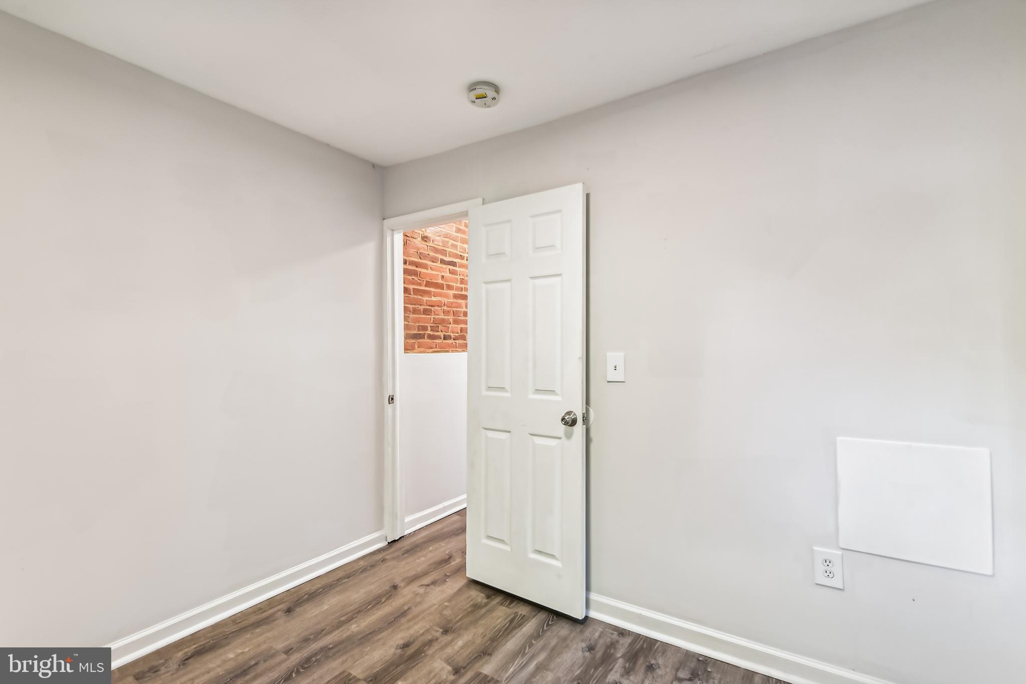 OLIVER - Residential Lease