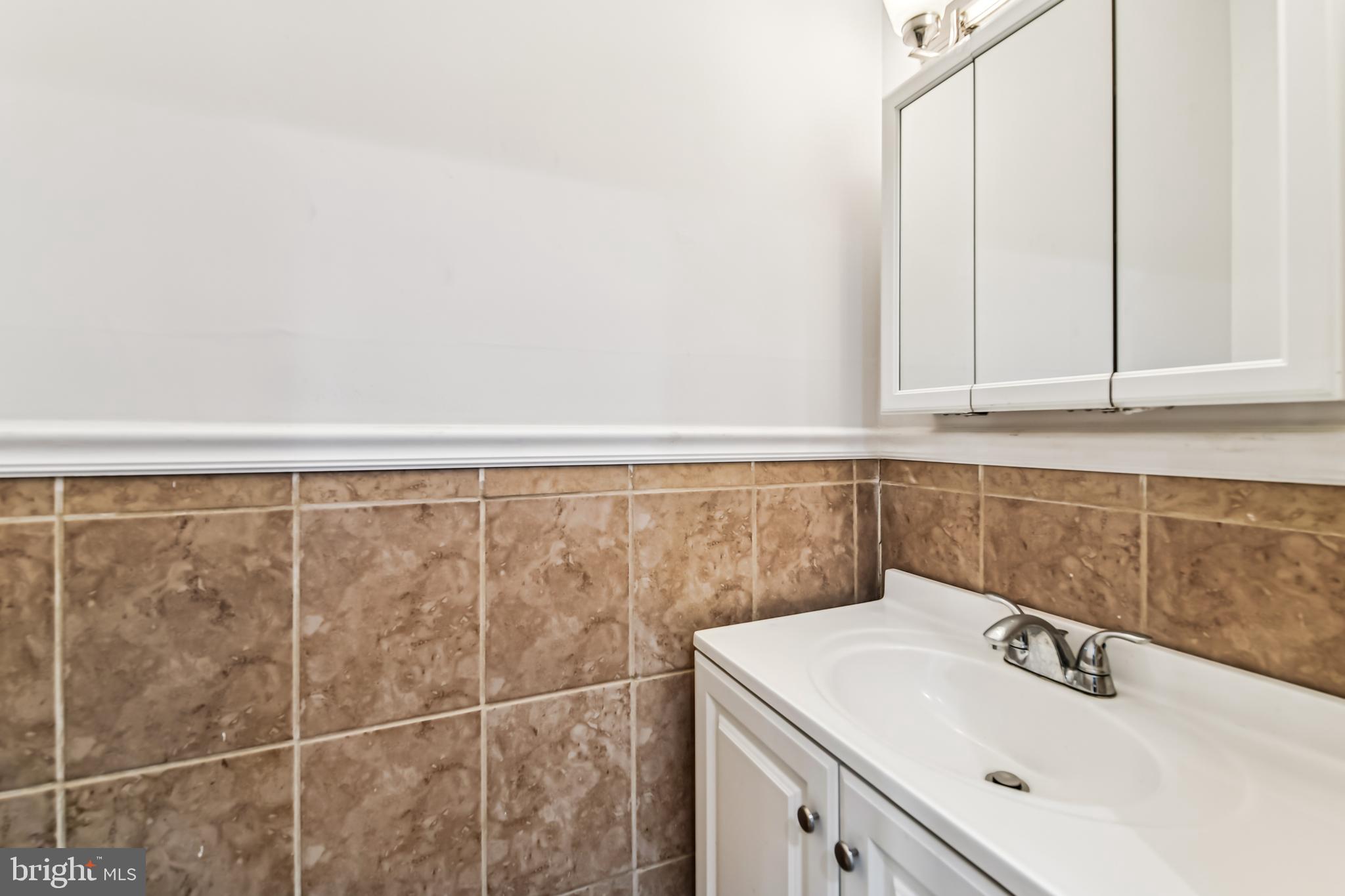 OLIVER - Residential Lease