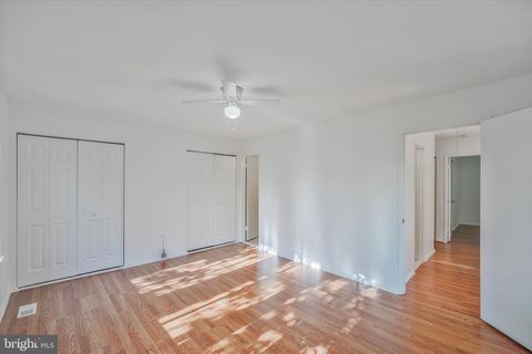 Tiny photo for 2974 Borge Street, OAKTON, VA 22124 (MLS # VAFX2306846)