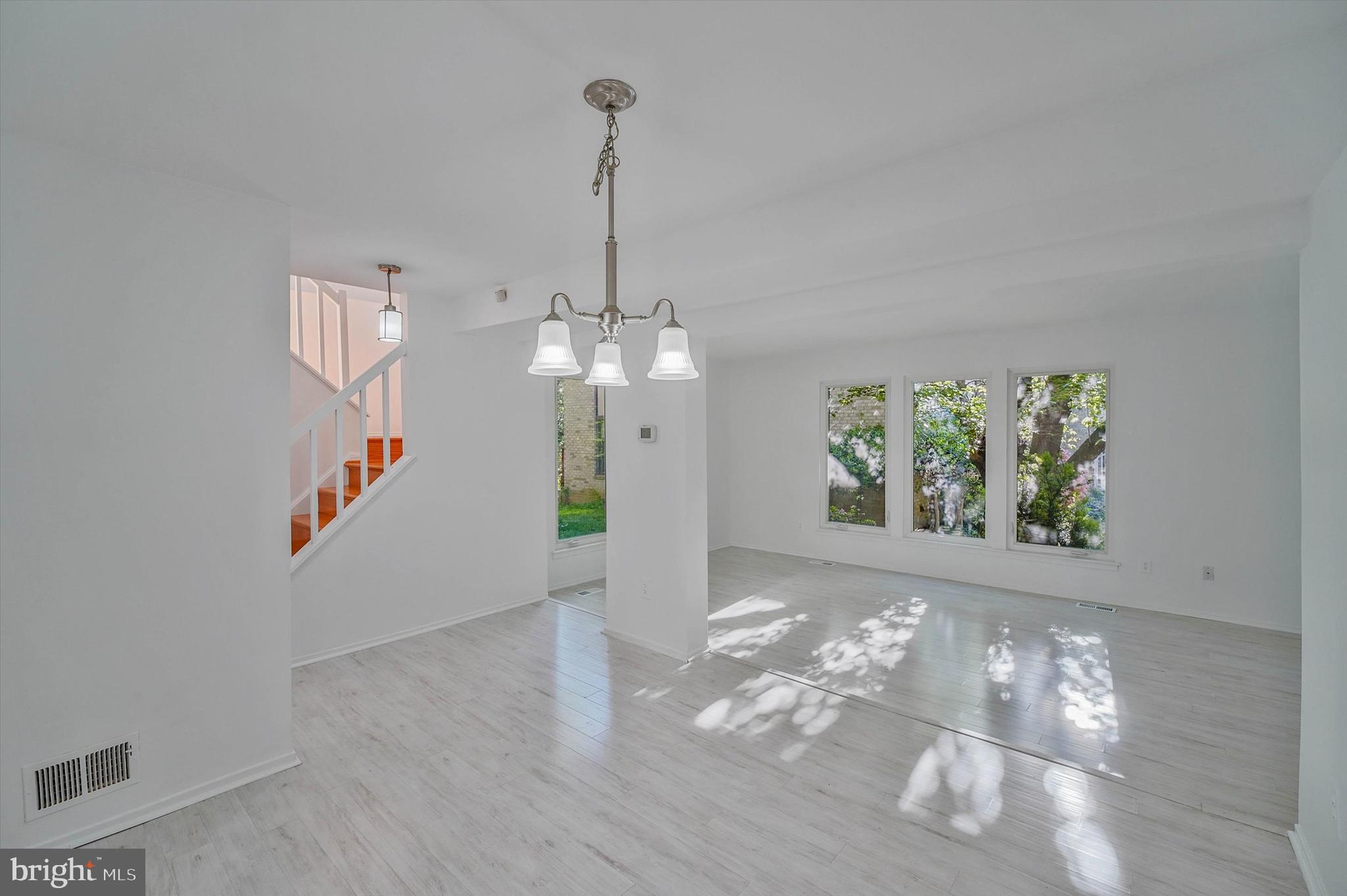 CHERRYWOOD SQUARE - Residential