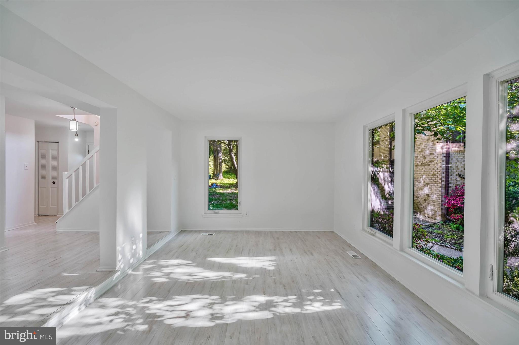 CHERRYWOOD SQUARE - Residential