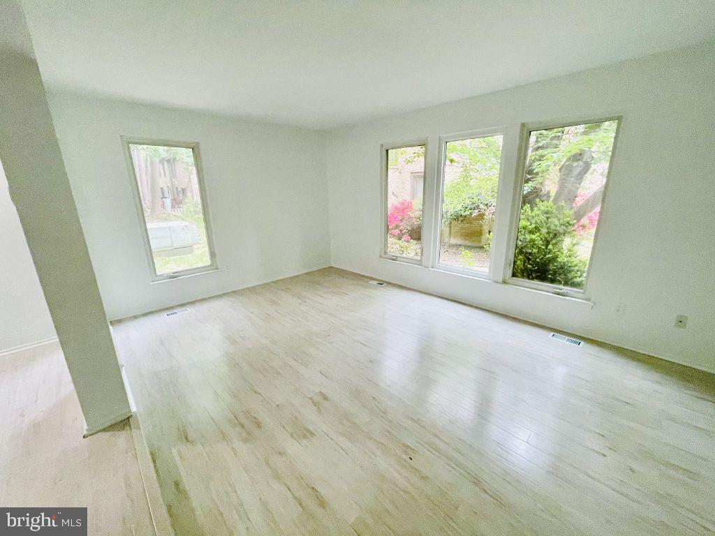 CHERRYWOOD SQUARE - Residential
