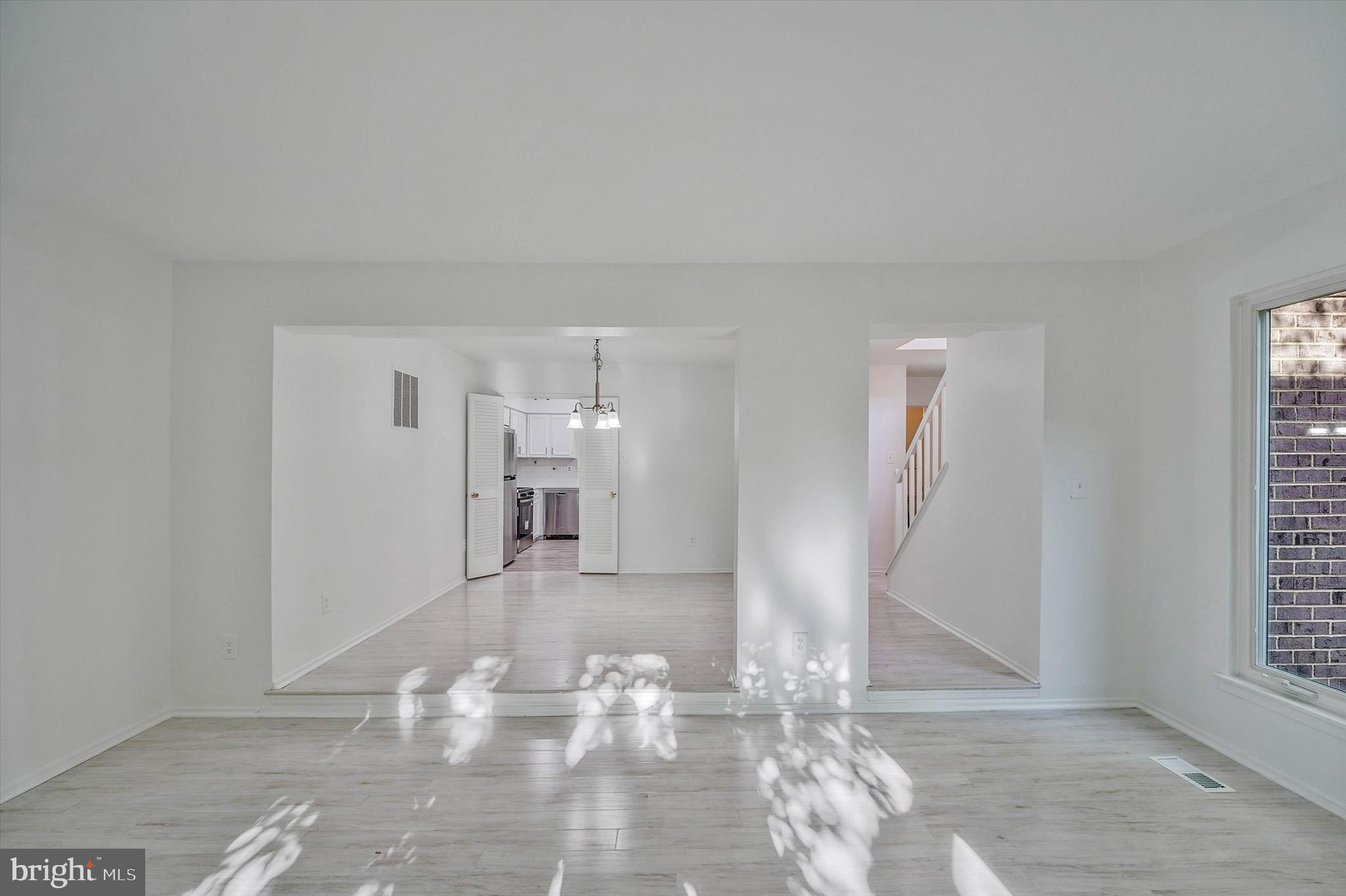 CHERRYWOOD SQUARE - Residential
