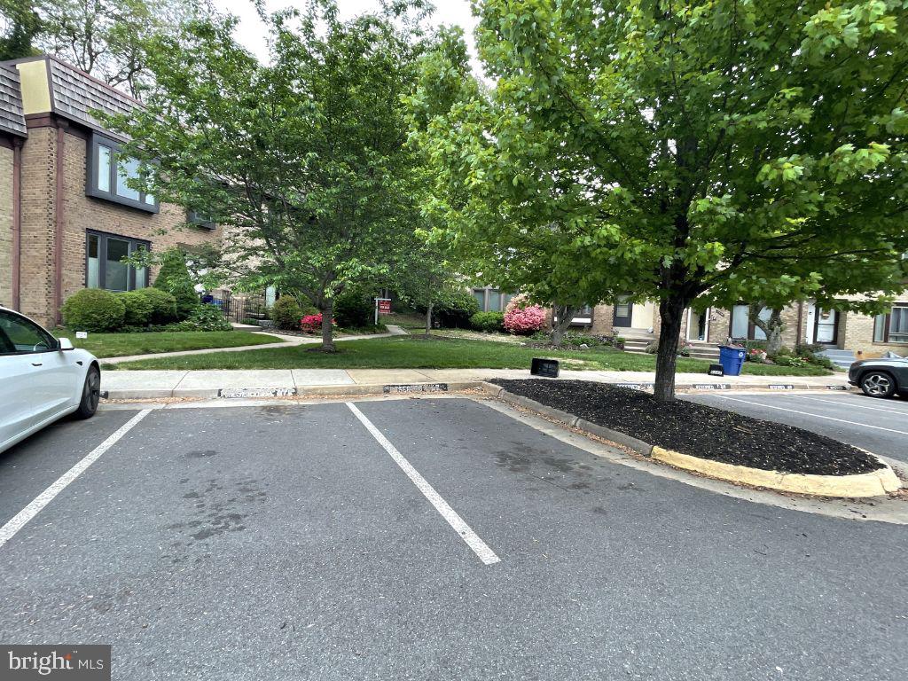 CHERRYWOOD SQUARE - Residential