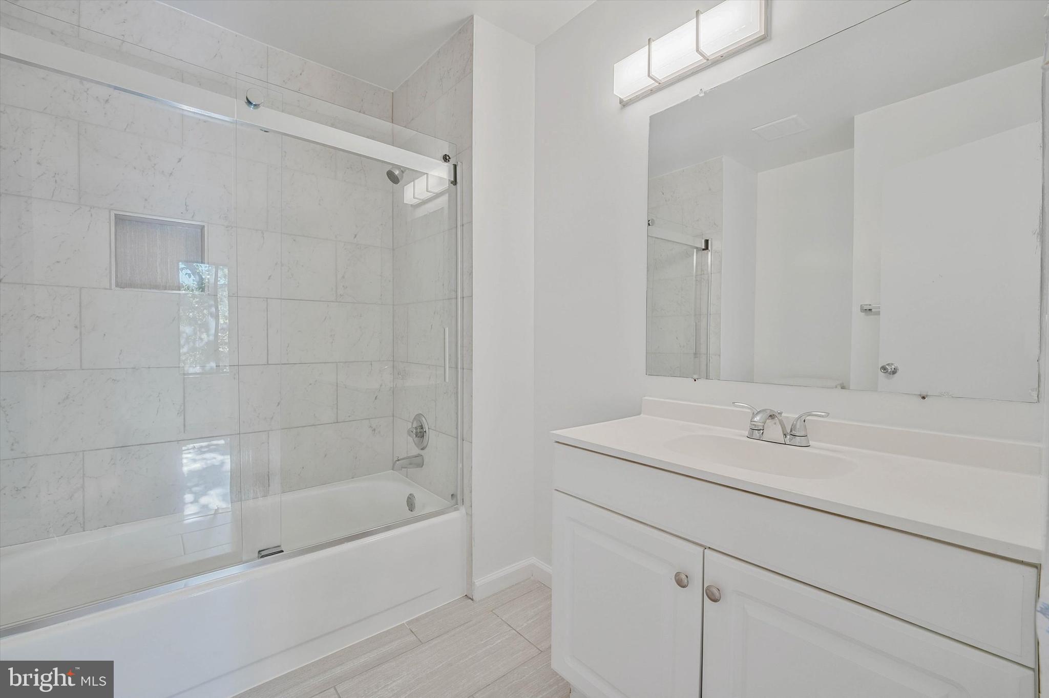 CHERRYWOOD SQUARE - Residential