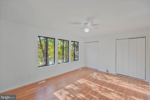 Tiny photo for 2974 Borge Street, OAKTON, VA 22124 (MLS # VAFX2306846)