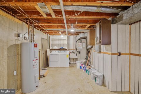 Tiny photo for 2974 Borge Street, OAKTON, VA 22124 (MLS # VAFX2306846)