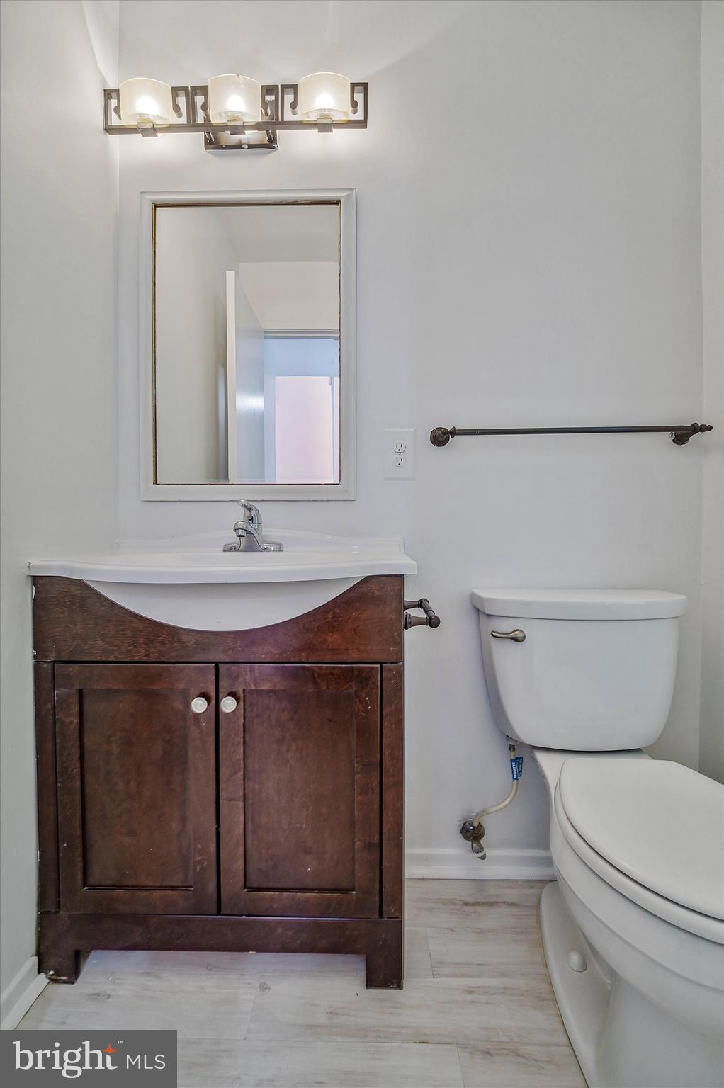 CHERRYWOOD SQUARE - Residential