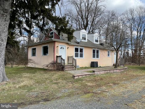 Photo of 5665 Hulmeville Road, BENSALEM, PA 19020 (MLS # PABU2099808)