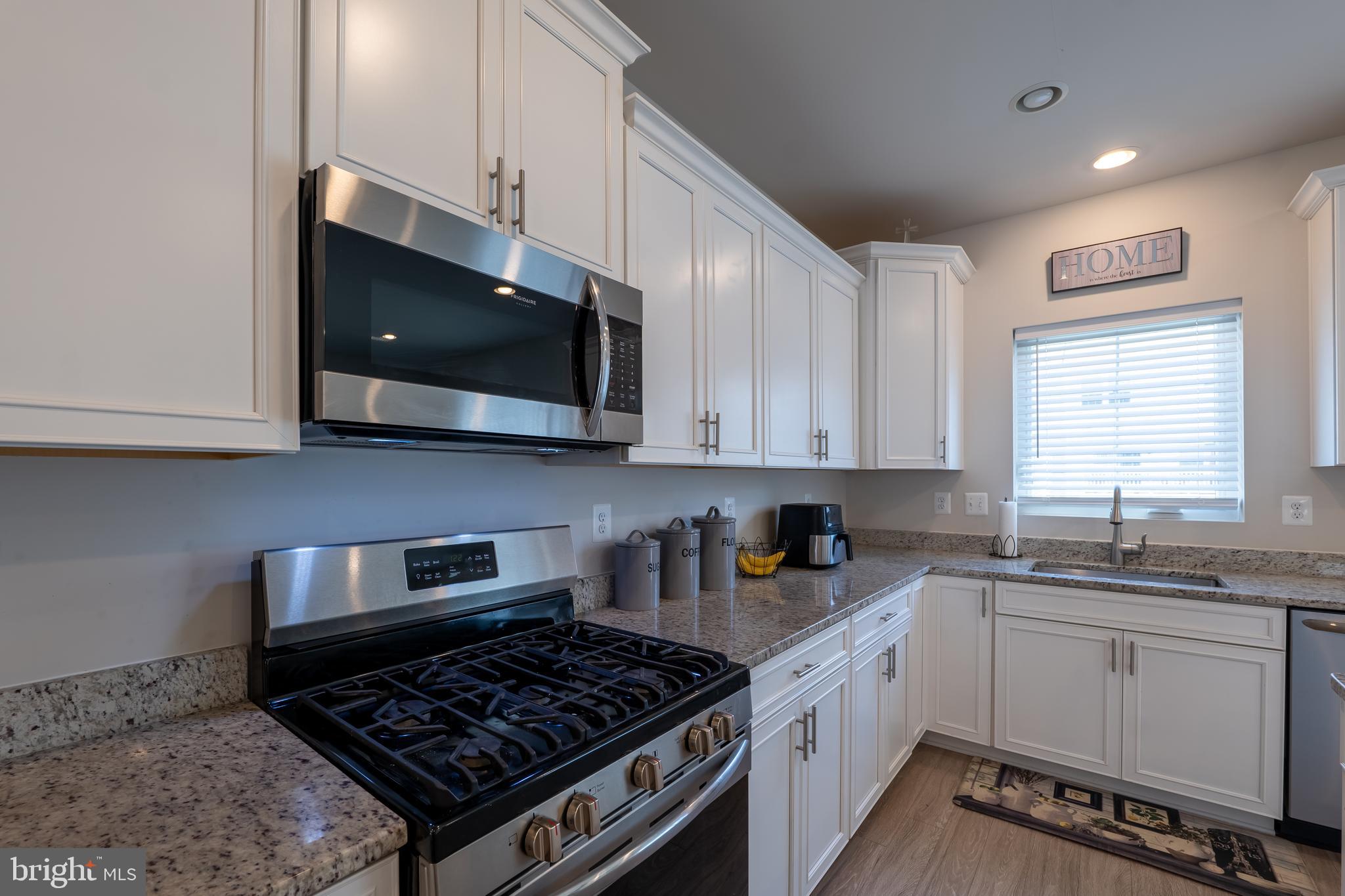 BEECH CREEK - Residential