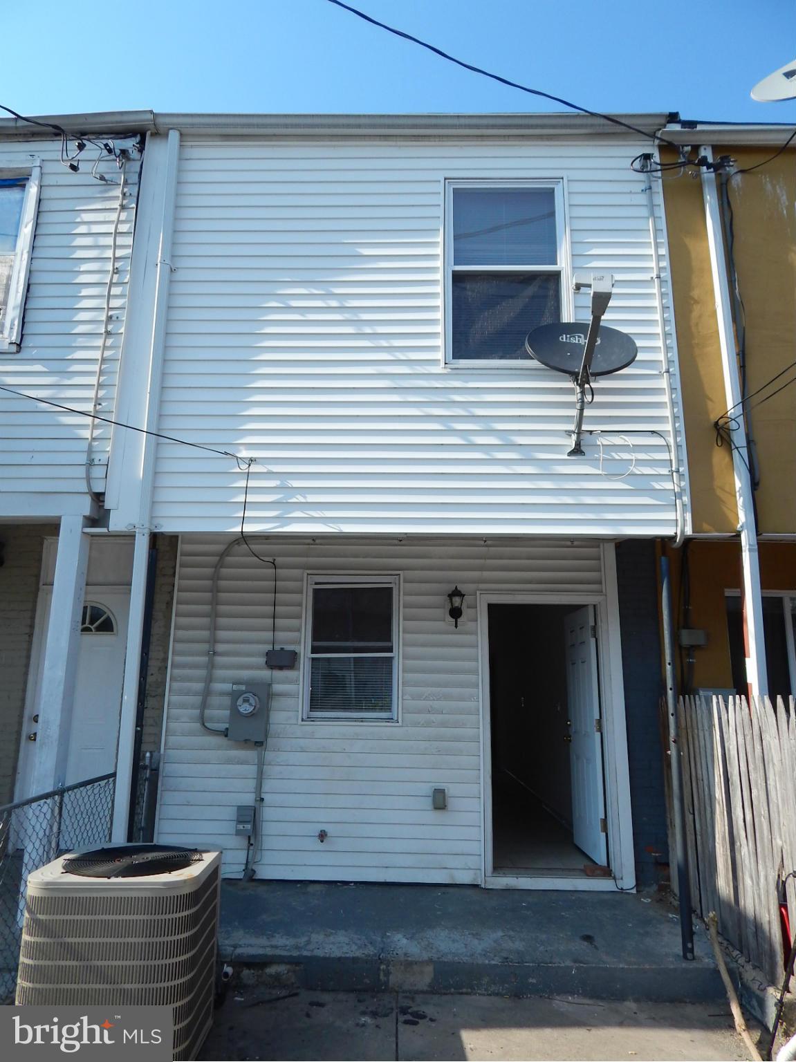 HIGHLANDTOWN - Residential Lease