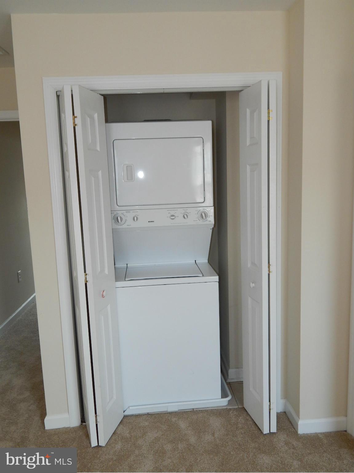 HIGHLANDTOWN - Residential Lease