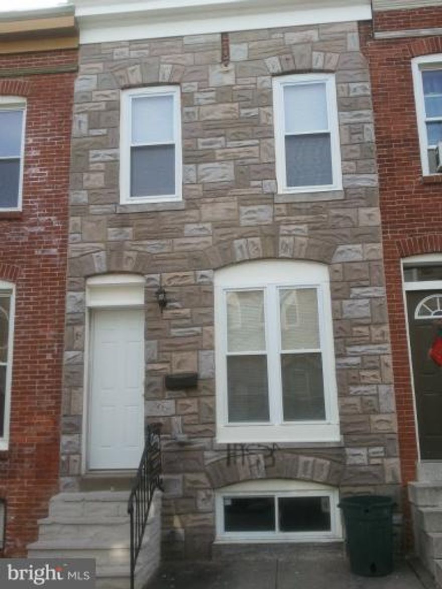 Updated 2BR 1 BA in Highlandtown. Freshly painted walls, new carpet, new appliances, dishwasher, washer dryer. Credit check, references req, security deposit 950. Sec 8 and MBQ vouchers accepted.