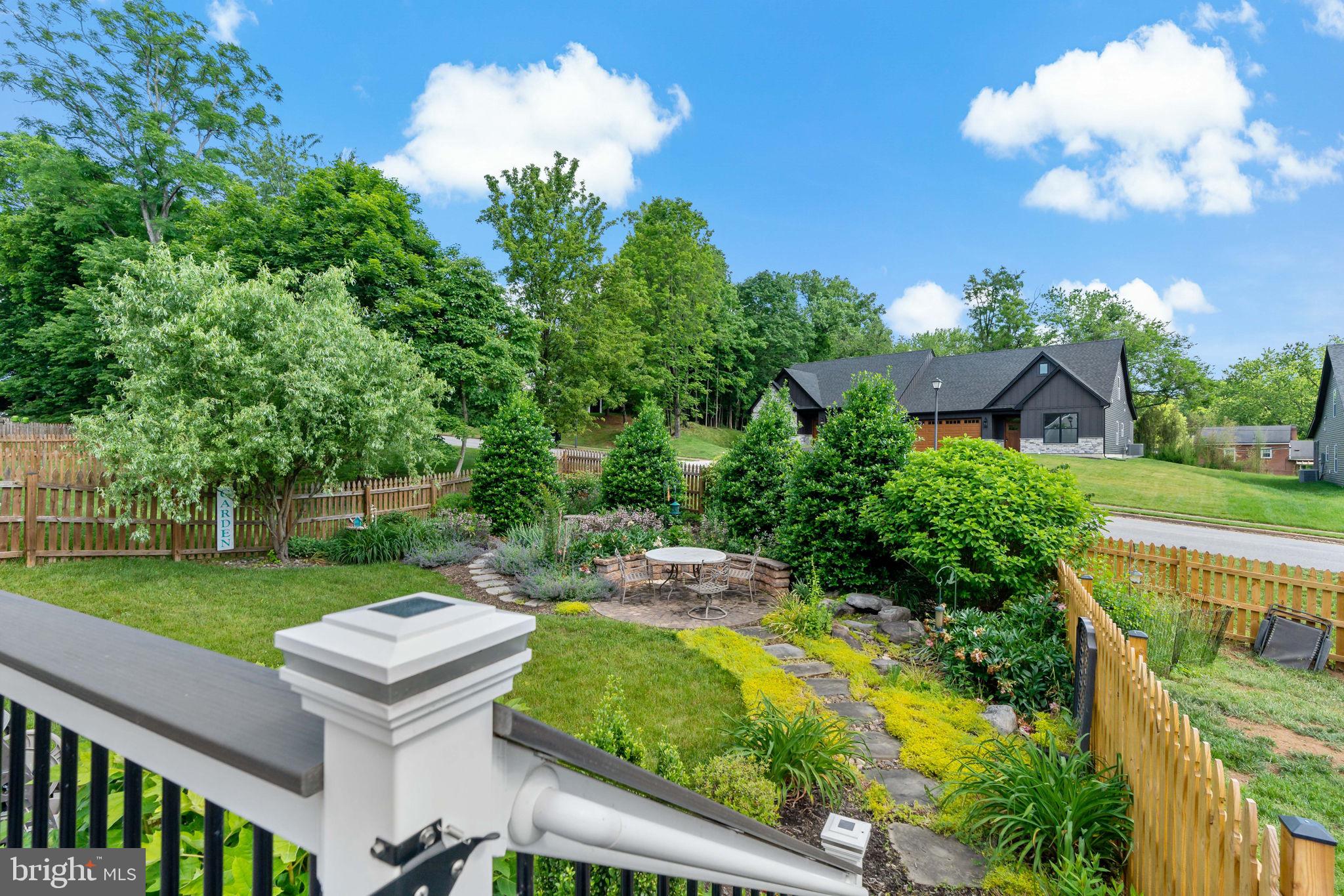 HARTZELL GARDENS - Residential