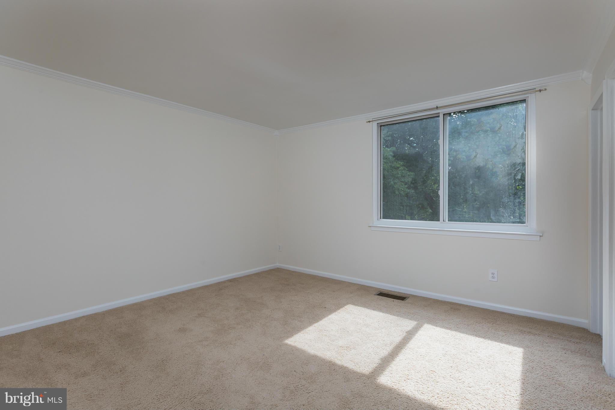 RESTON - Residential Lease