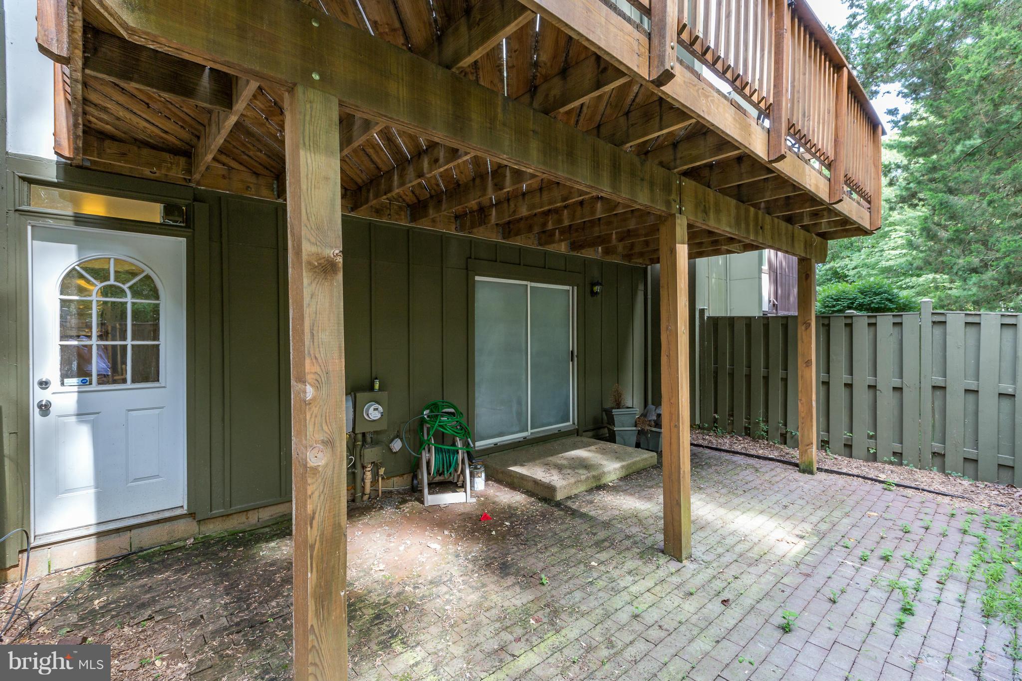 RESTON - Residential Lease