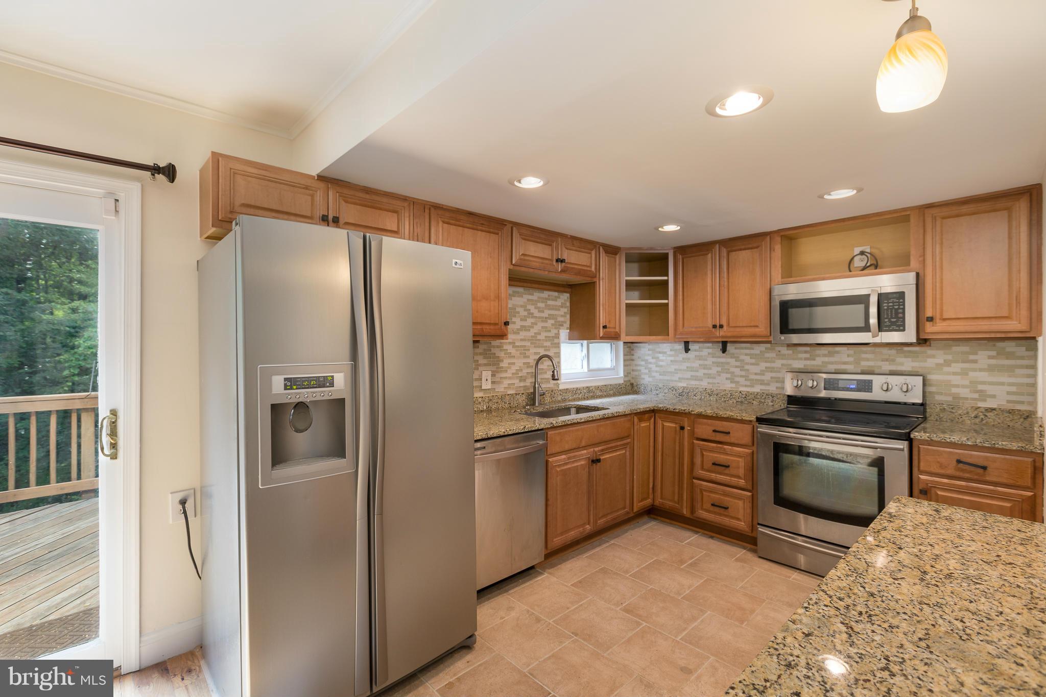 RESTON - Residential Lease