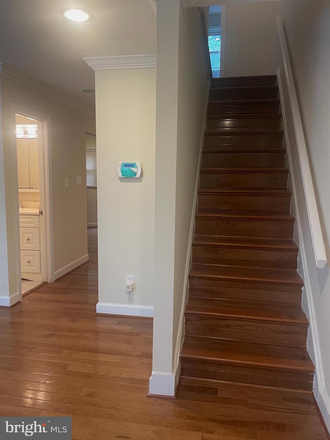 GLASSMANOR - Residential Lease