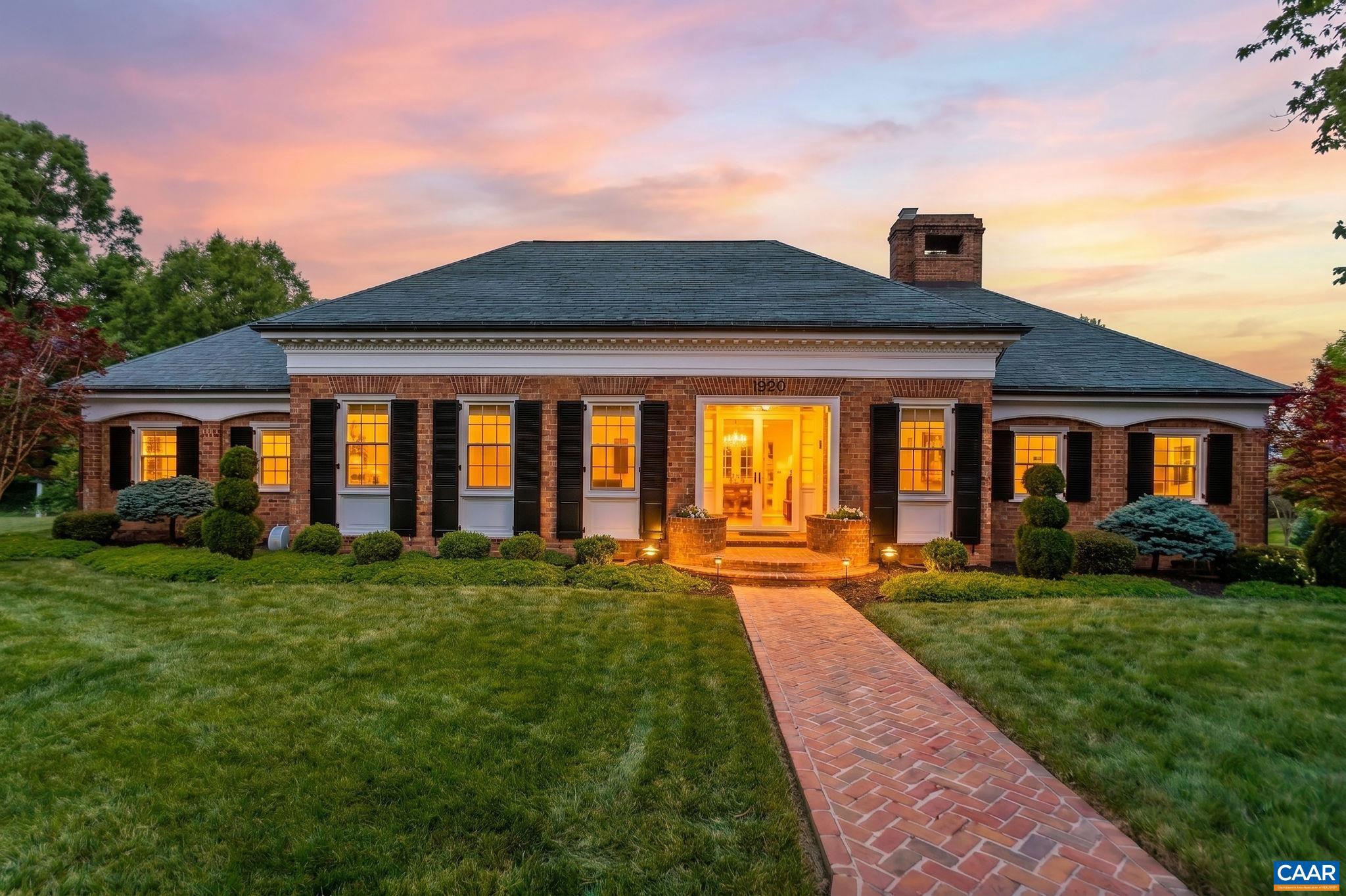 FAIRWAY HILLS - Residential