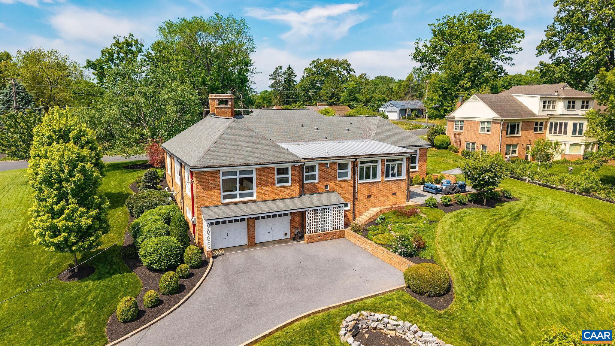 FAIRWAY HILLS - Residential