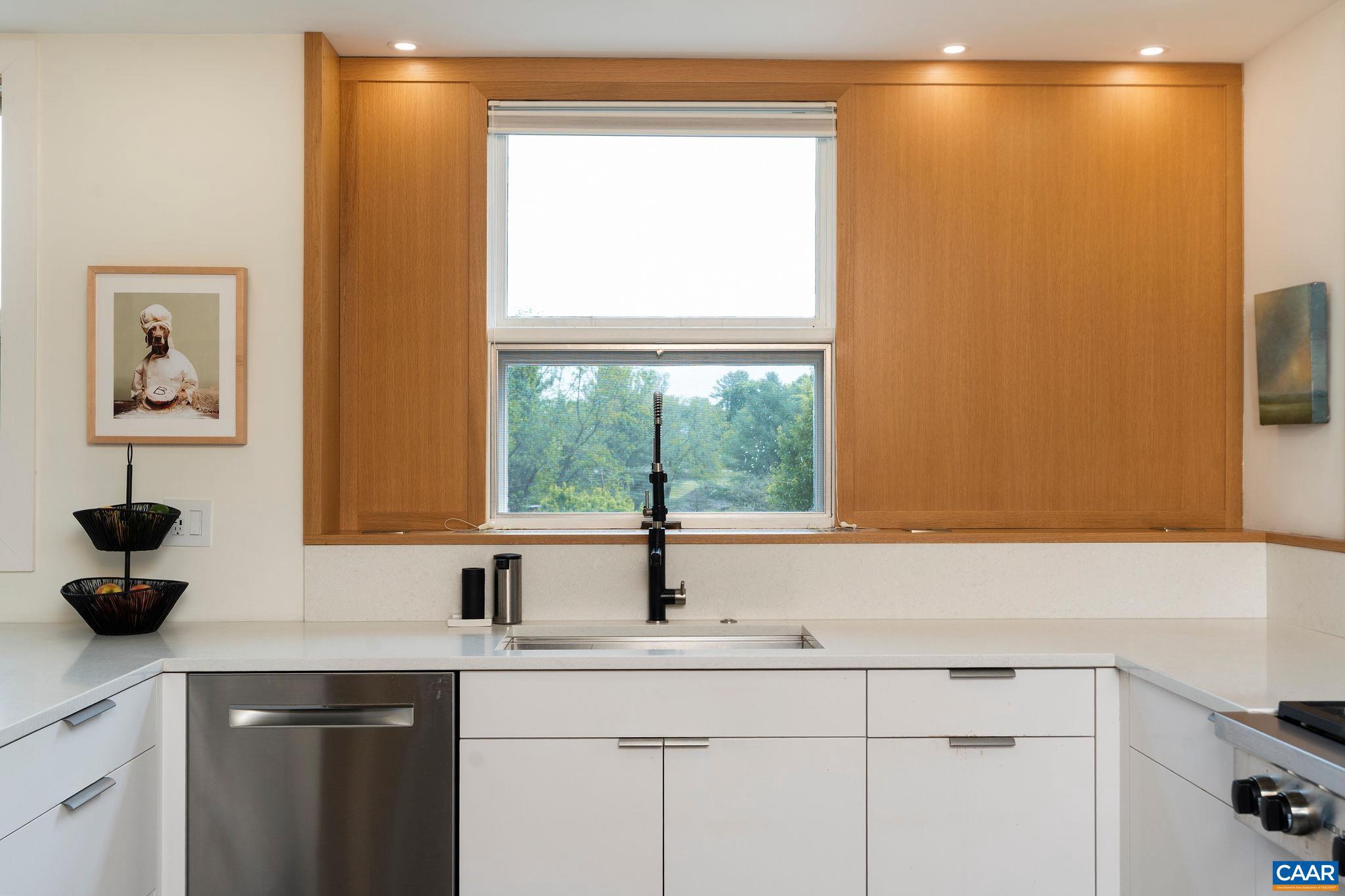 FAIRWAY HILLS - Residential