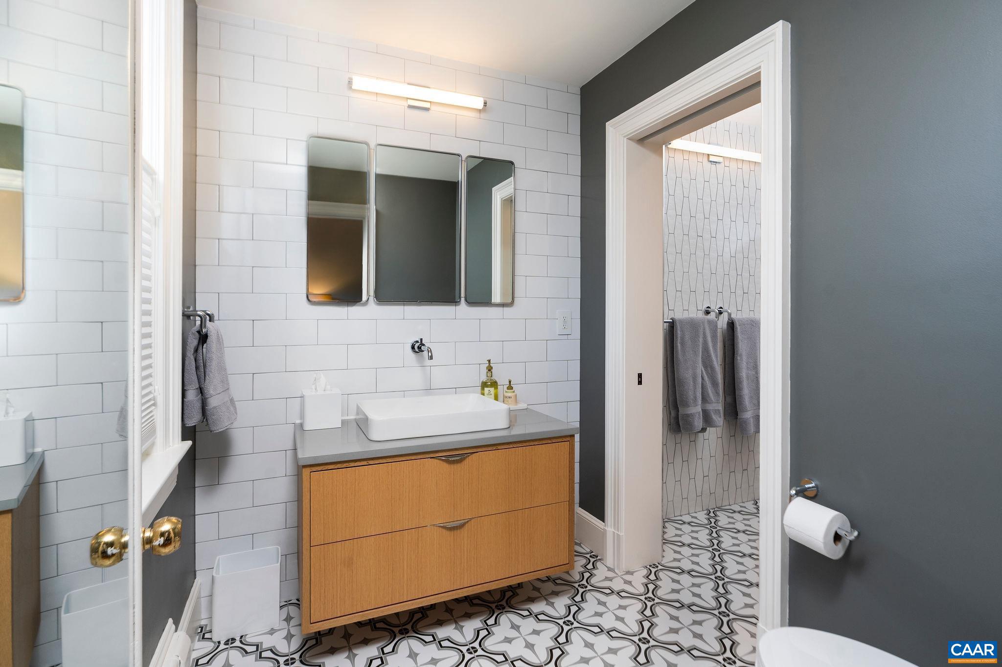 FAIRWAY HILLS - Residential