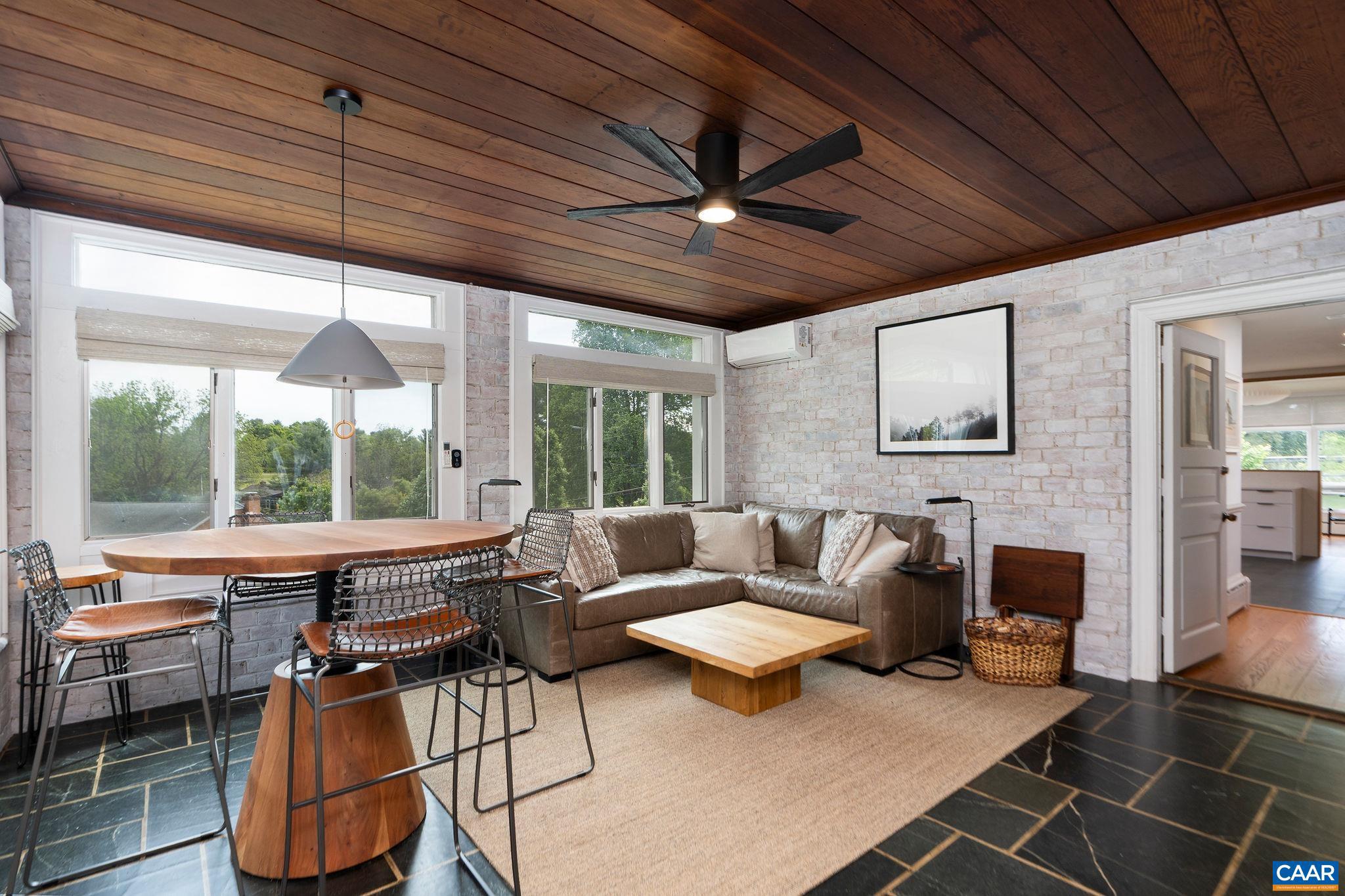 FAIRWAY HILLS - Residential