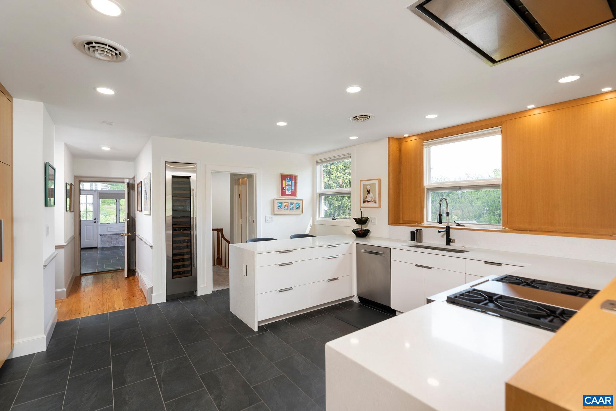 FAIRWAY HILLS - Residential