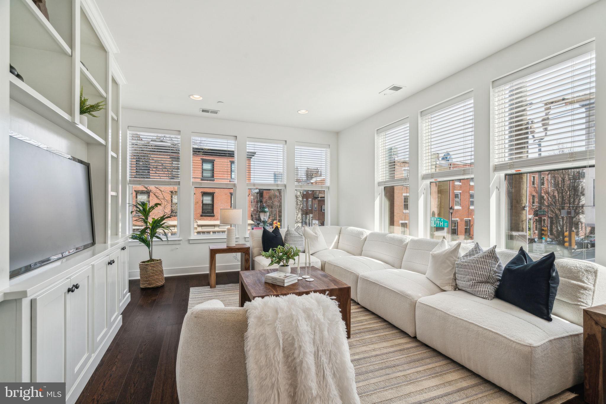 GRADUATE HOSPITAL - Residential