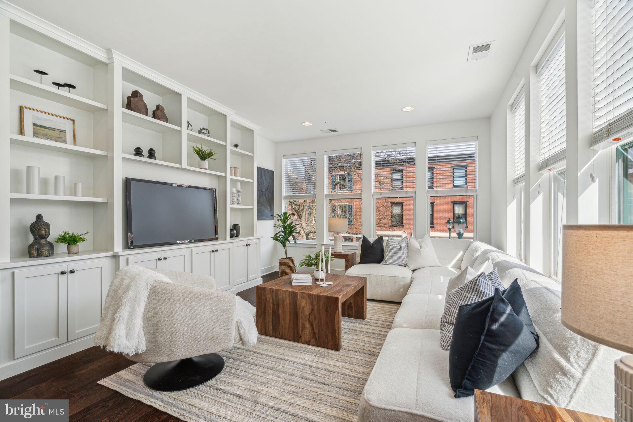 GRADUATE HOSPITAL - Residential