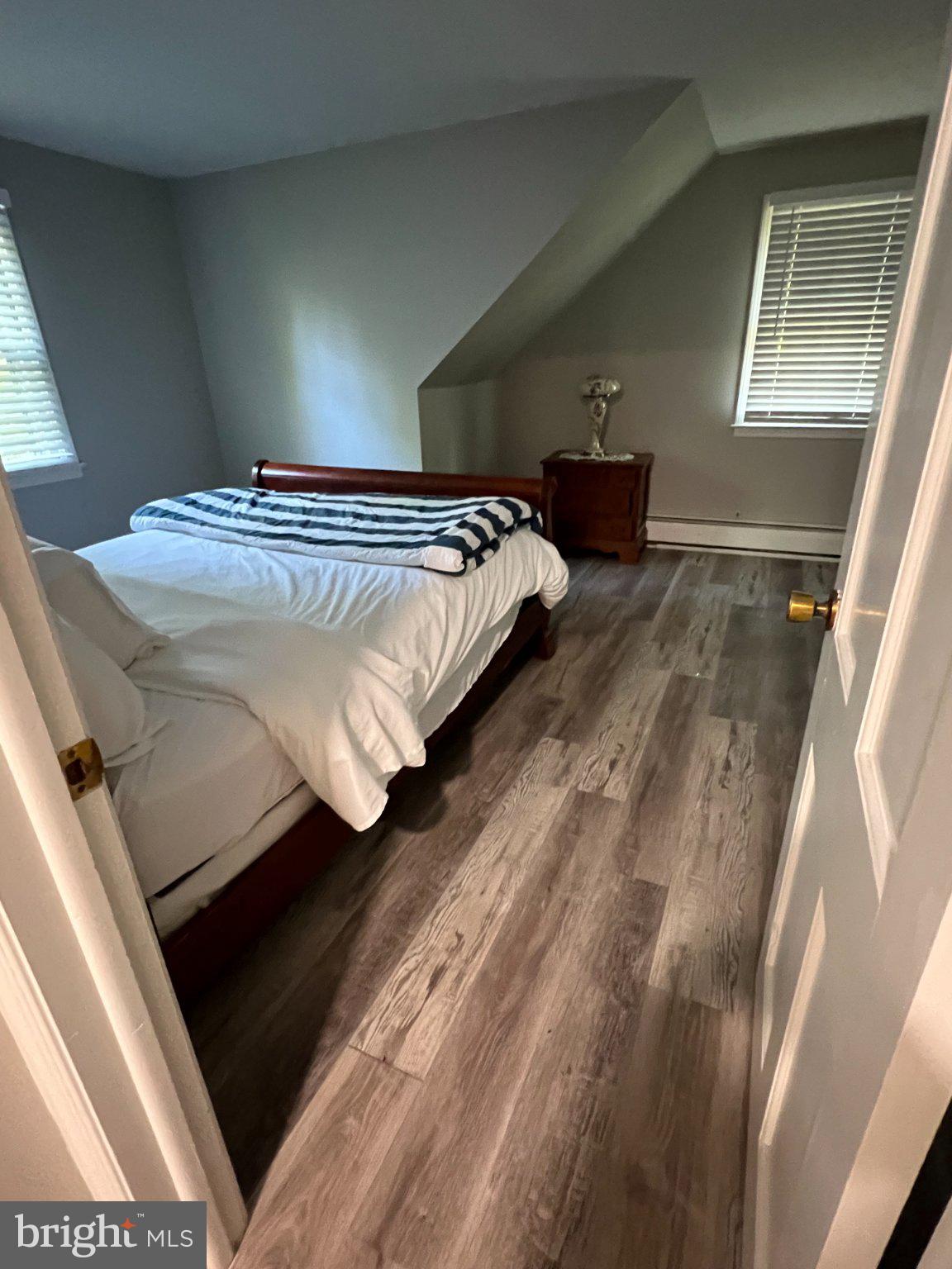 HILLTOWN - Residential