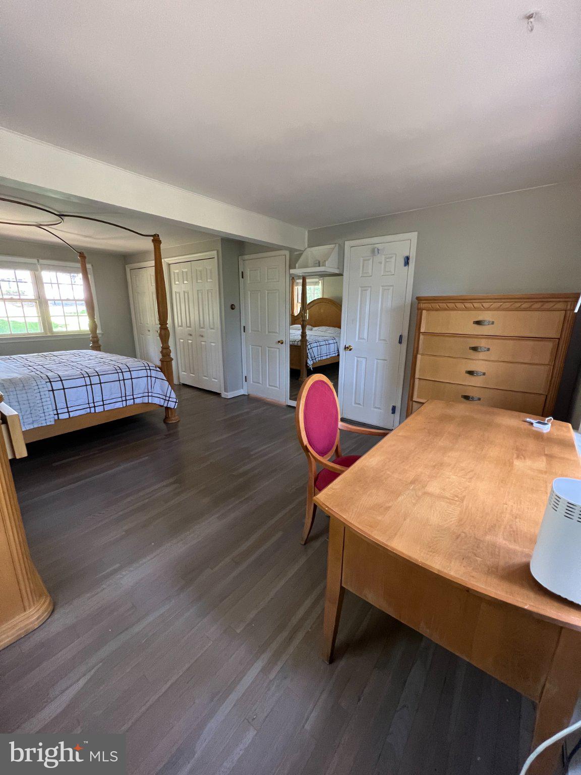 HILLTOWN - Residential